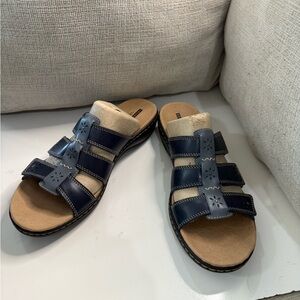 Clarks Navy and Tan Women's Sandals size 12